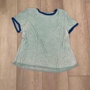 Light blue American eagle t-shirt
